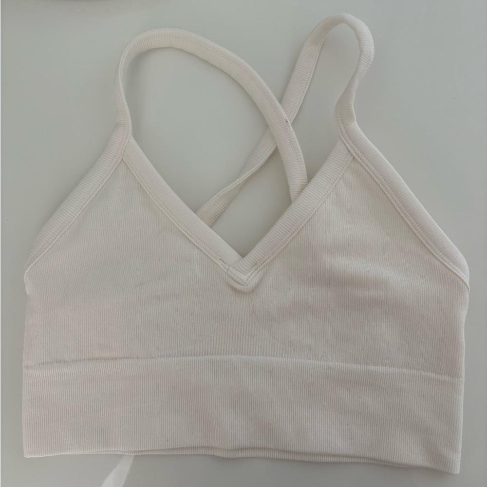 ALO Yoga Cream Seamless Ribbed Low Back Bra